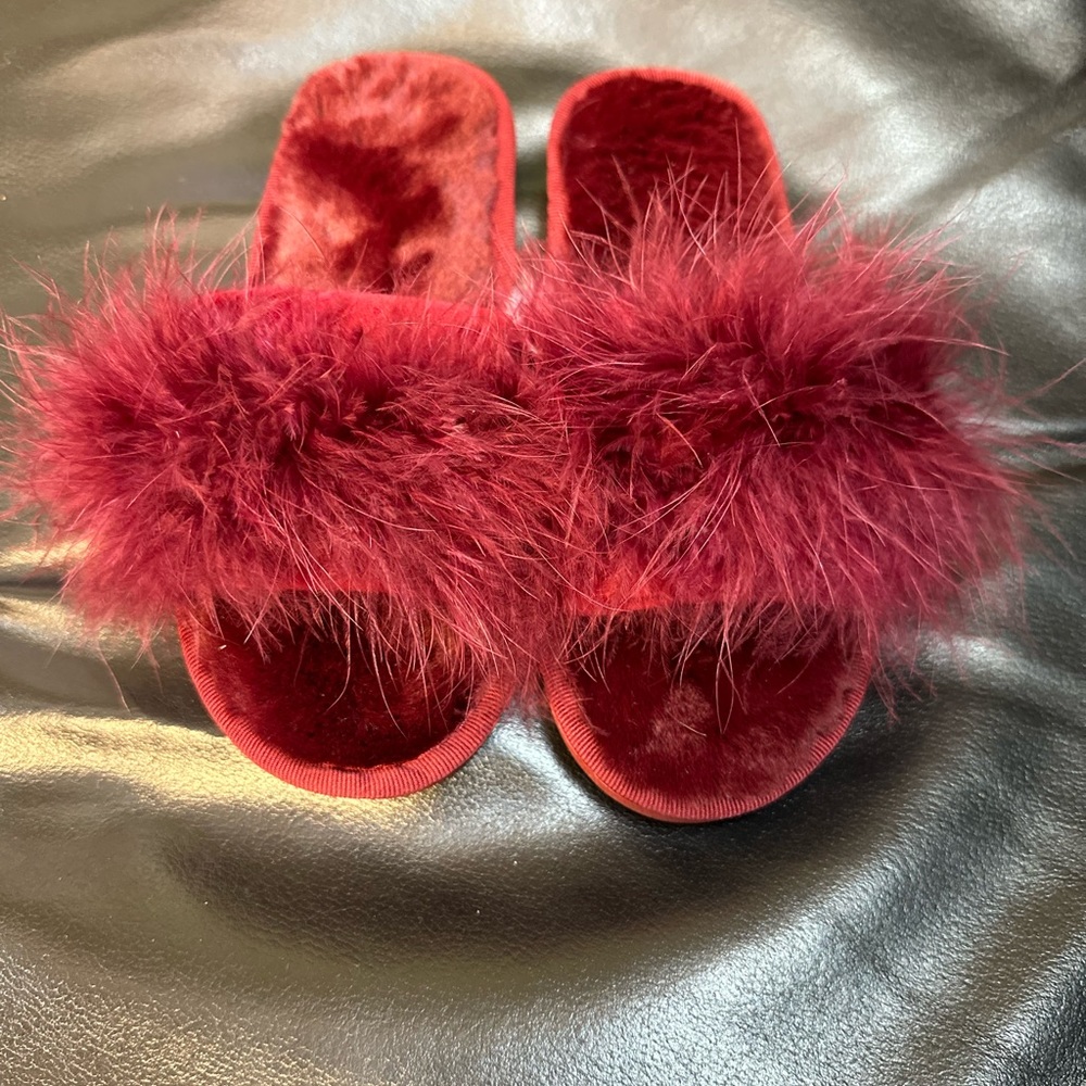 Slippers - Picture 4 of 4